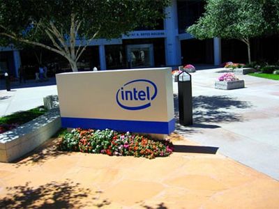 Intel дал надежду ит-рынку